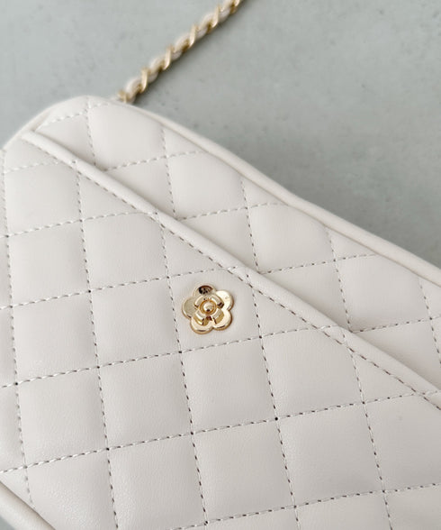 フラワーモチーフ キルティング チェーンショルダーバッグ | CL1243077 | ブラック