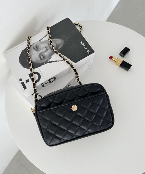 フラワーモチーフ キルティング チェーンショルダーバッグ | CL1243077 | ブラック