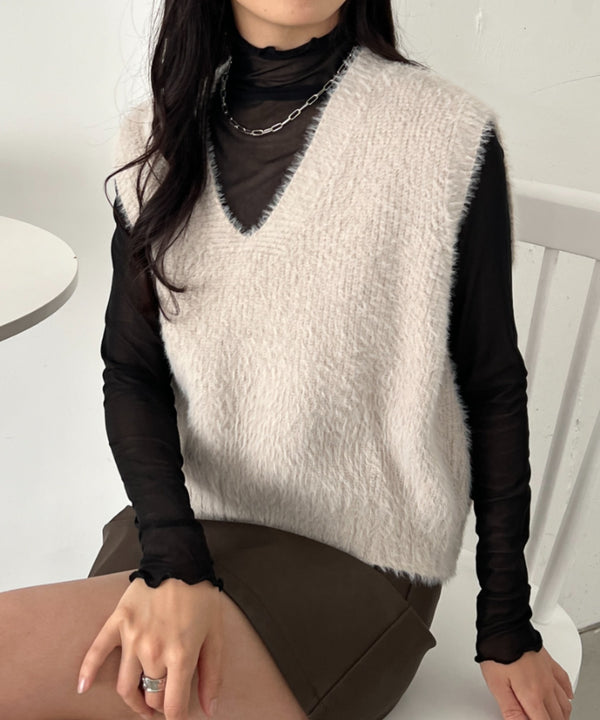 シャギーVネックニットベスト | CL2243114 | グレイッシュベージュ