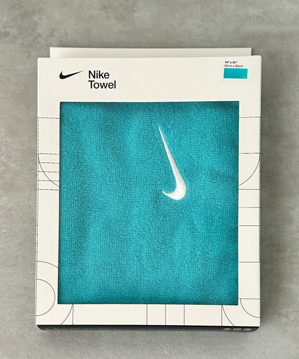 Nike(ナイキ)/ロゴ刺繍 文字入り ソリッドコアタオル ミディアム スポーツタオル | IM6241445 | ブルー