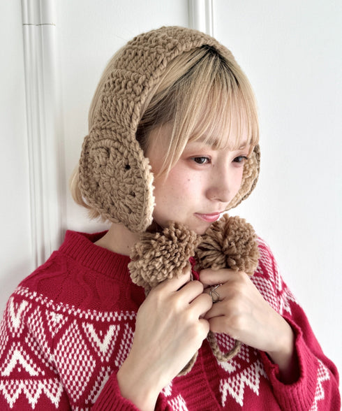 フラワークロシェ編みポンポンイヤーマフ | NU6244042 | ベージュ