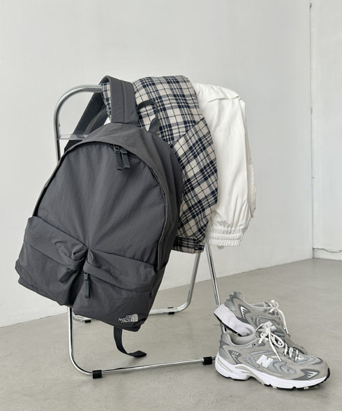 国内未発売 THE NORTH FACE(ザ・ノースフェイス)/超軽量 デイリーマルチバックパック リュック/TNF DAY PACK | IM1243045 | チャコールグレー