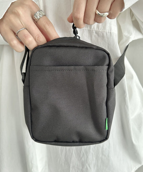 国内未発売 THE NORTH FACE(ザ・ノースフェイス)/ワンポイント ロゴプリント スクエアショルダーバッグ クロスバッグ ミニバッグSTANDARD CROSS BAG S | IM1243048 | ブラック