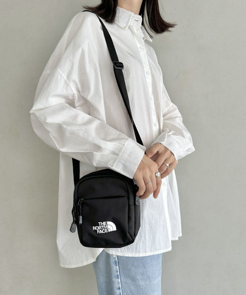 国内未発売 THE NORTH FACE(ザ・ノースフェイス)/ワンポイント ロゴプリント スクエアショルダーバッグ クロスバッグ ミニバッグSTANDARD CROSS BAG S | IM1243048 | ブラック