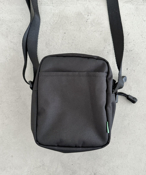 国内未発売 THE NORTH FACE(ザ・ノースフェイス)/ワンポイント ロゴプリント スクエアショルダーバッグ クロスバッグ ミニバッグSTANDARD CROSS BAG S | IM1243048 | ブラック