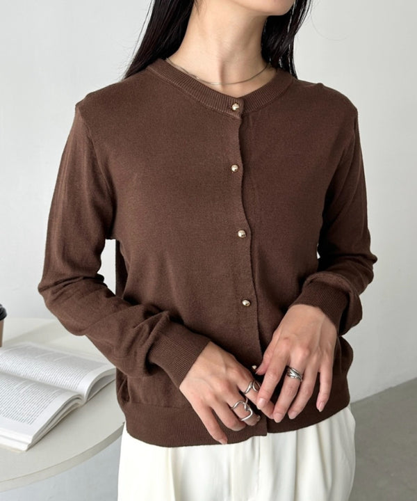 クルーネックゴールドボタンニットカーディガン | CL2246007 | ブラウン