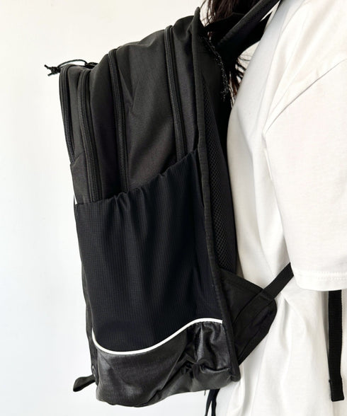 Nike(ナイキ)/大容量 27L収納 A4・15インチ対応 ナイキ トラック バックパック リュック | IM1244024 | ブラック