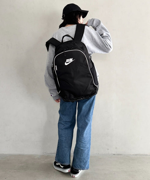 Nike(ナイキ)/大容量 27L収納 A4・15インチ対応 ナイキ トラック バックパック リュック | IM1244024 | ブラック