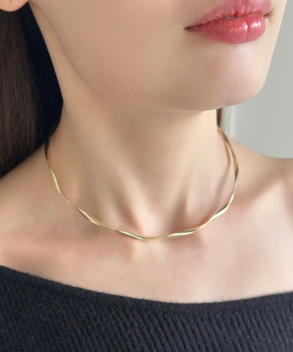 ひねりデザイン メタルチョーカー ネックカフ | SW4243104 | ゴールド