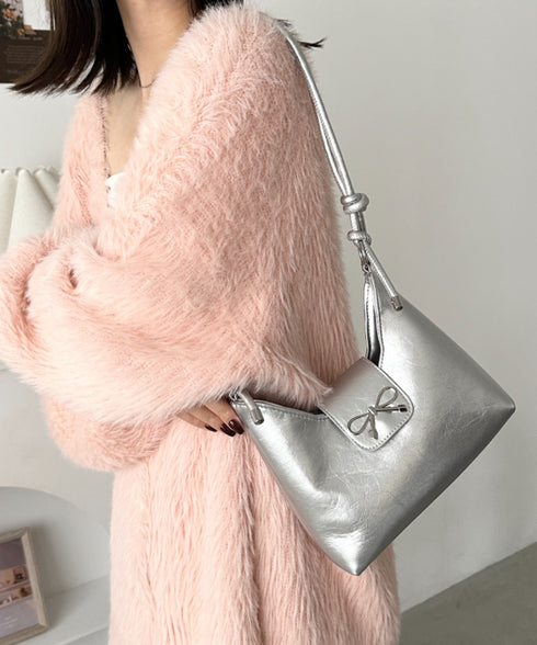 リボンモチーフワンハンドルPUホーボーバッグ | CL1246027 | シルバー