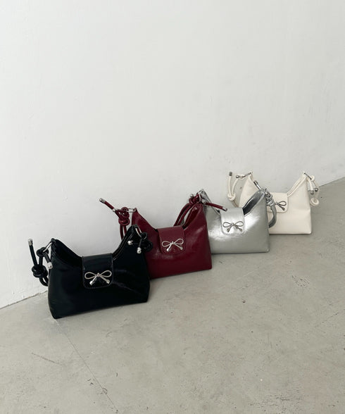 リボンモチーフワンハンドルPUホーボーバッグ | CL1246027 | アイボリー