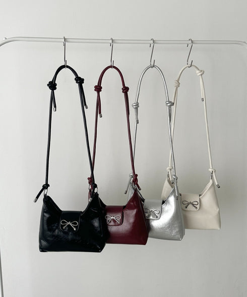 リボンモチーフワンハンドルPUホーボーバッグ | CL1246027 | アイボリー