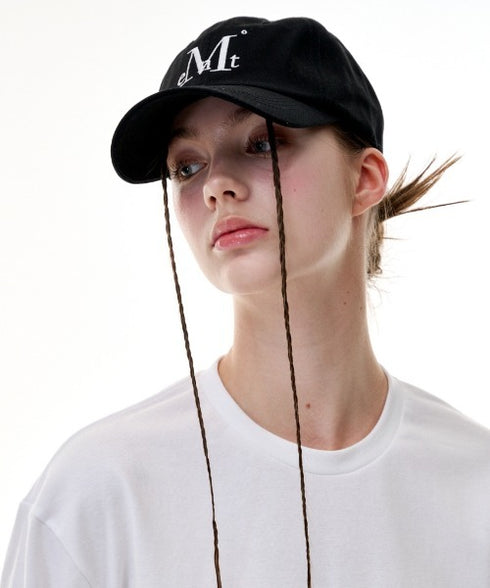 MUCENT(ムセント)/シグネチャー ロゴ ベースボール キャップ サイズ調整可能/SIGNATURE BALL CAP | AT5244039 | ブラック