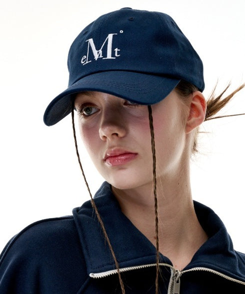 MUCENT(ムセント)/シグネチャー ロゴ ベースボール キャップ サイズ調整可能/SIGNATURE BALL CAP | AT5244039 | ネイビー
