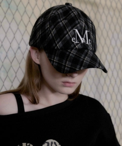 MUCENT(ムセント)/シグネチャー ロゴ ベースボール キャップ サイズ調整可能/SIGNATURE BALL CAP | AT5244039 | ブラック系その他3