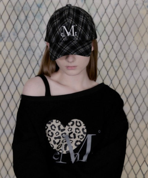 MUCENT(ムセント)/シグネチャー ロゴ ベースボール キャップ サイズ調整可能/SIGNATURE BALL CAP | AT5244039 | ブラック系その他3