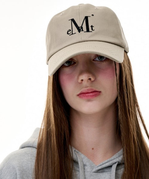 MUCENT(ムセント)/シグネチャー ロゴ ベースボール キャップ サイズ調整可能/SIGNATURE BALL CAP | AT5244039 | ベージュ
