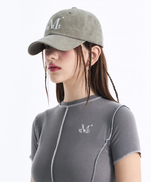 MUCENT(ムセント)/シグネチャー ロゴ ベースボール キャップ サイズ調整可能/SIGNATURE BALL CAP | AT5244039 | カーキ