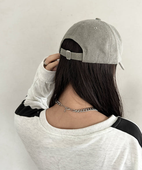 MUCENT(ムセント)/シグネチャー ロゴ ベースボール キャップ サイズ調整可能/SIGNATURE BALL CAP | AT5244039 | カーキ