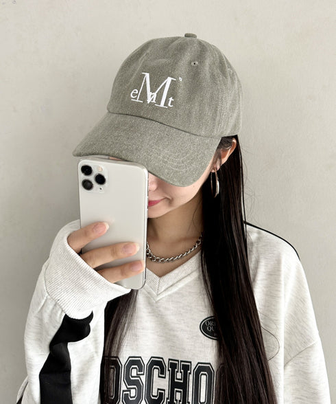 MUCENT(ムセント)/シグネチャー ロゴ ベースボール キャップ サイズ調整可能/SIGNATURE BALL CAP | AT5244039 | カーキ