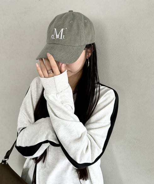 MUCENT(ムセント)/シグネチャー ロゴ ベースボール キャップ サイズ調整可能/SIGNATURE BALL CAP | AT5244039 | カーキ