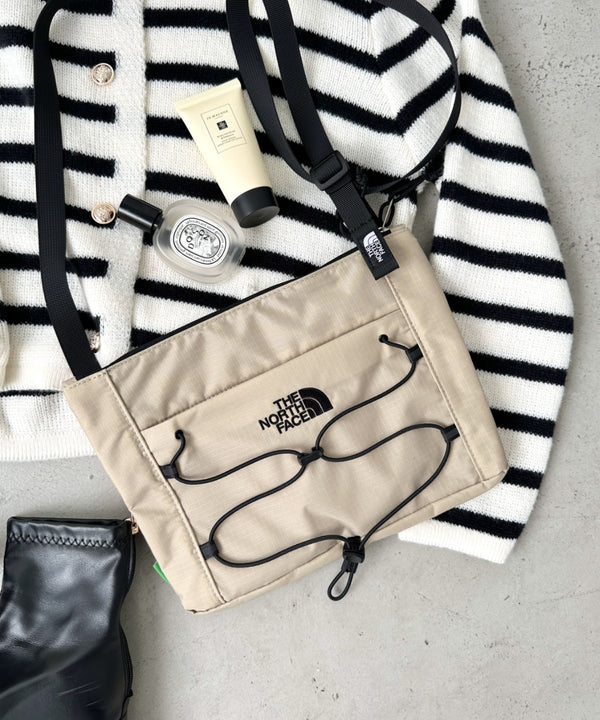 THE NORTH FACE(ザ・ノースフェイス)/ワンポイント ロゴ刺繍 ショルダーバッグ クロスバッグ/BOREALIS SLIM CROSS BAG | IM1244037 | ライトベージュ