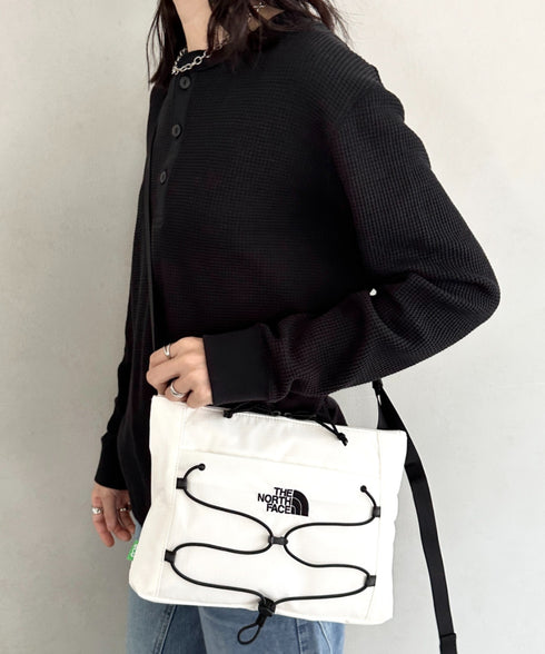 THE NORTH FACE(ザ・ノースフェイス)/ワンポイント ロゴ刺繍 ショルダーバッグ クロスバッグ/BOREALIS SLIM CROSS BAG | IM1244037 | ホワイト