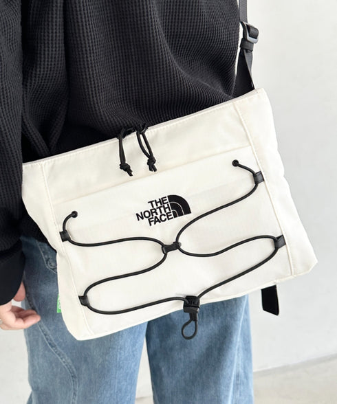 THE NORTH FACE(ザ・ノースフェイス)/ワンポイント ロゴ刺繍 ショルダーバッグ クロスバッグ/BOREALIS SLIM CROSS BAG | IM1244037 | ホワイト