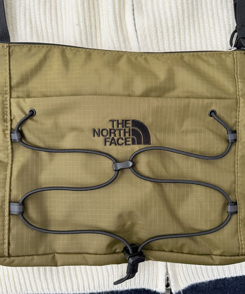 THE NORTH FACE(ザ・ノースフェイス)/ワンポイント ロゴ刺繍 ショルダーバッグ クロスバッグ/BOREALIS SLIM CROSS BAG | IM1244037 | オリーブ