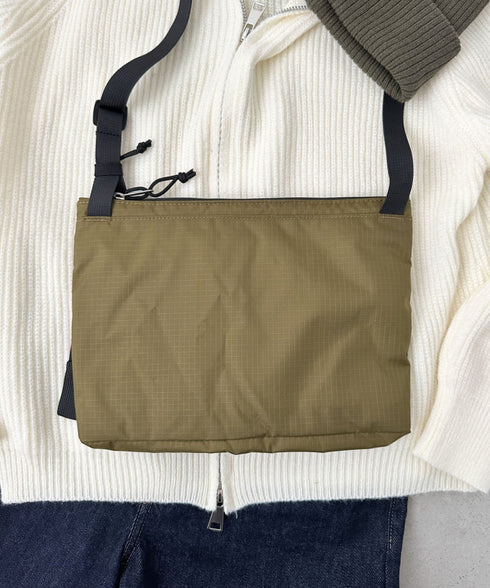 THE NORTH FACE(ザ・ノースフェイス)/ワンポイント ロゴ刺繍 ショルダーバッグ クロスバッグ/BOREALIS SLIM CROSS BAG | IM1244037 | オリーブ