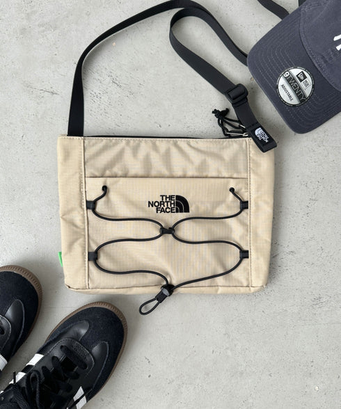 THE NORTH FACE(ザ・ノースフェイス)/ワンポイント ロゴ刺繍 ショルダーバッグ クロスバッグ/BOREALIS SLIM CROSS BAG | IM1244037 | ライトベージュ