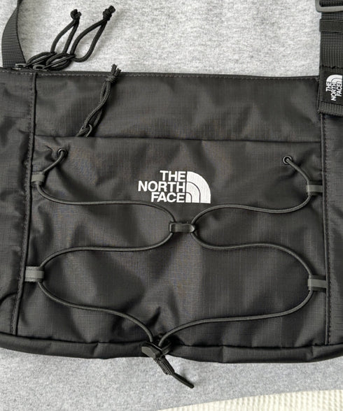 THE NORTH FACE(ザ・ノースフェイス)/ワンポイント ロゴ刺繍 ショルダーバッグ クロスバッグ/BOREALIS SLIM CROSS BAG | IM1244037 | ブラック