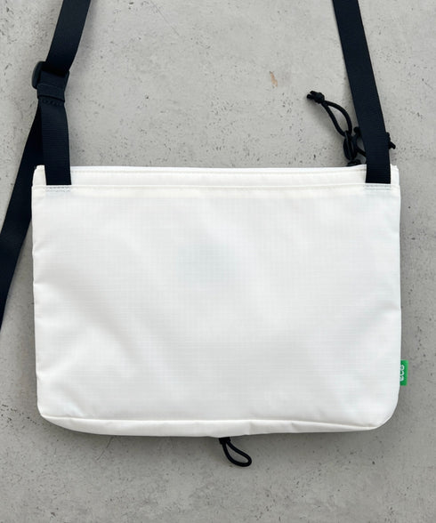 THE NORTH FACE(ザ・ノースフェイス)/ワンポイント ロゴ刺繍 ショルダーバッグ クロスバッグ/BOREALIS SLIM CROSS BAG | IM1244037 | ホワイト
