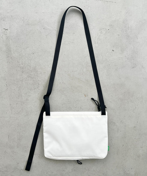 THE NORTH FACE(ザ・ノースフェイス)/ワンポイント ロゴ刺繍 ショルダーバッグ クロスバッグ/BOREALIS SLIM CROSS BAG | IM1244037 | ホワイト