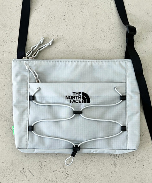 THE NORTH FACE(ザ・ノースフェイス)/ワンポイント ロゴ刺繍 ショルダーバッグ クロスバッグ/BOREALIS SLIM CROSS BAG | IM1244037 | ライトグレー