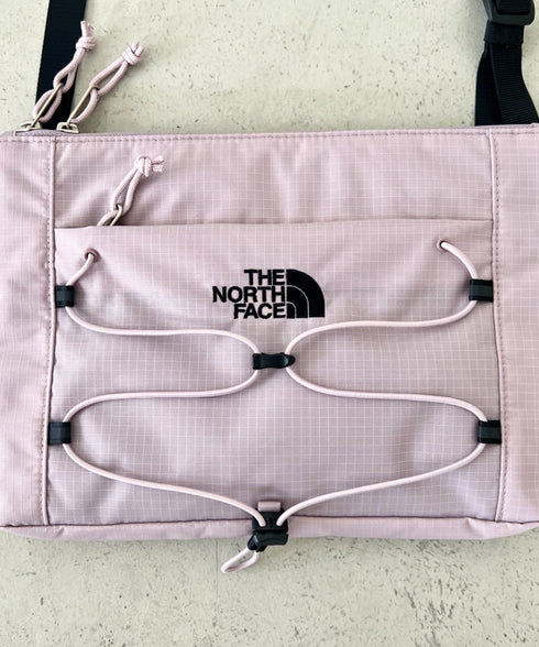 THE NORTH FACE(ザ・ノースフェイス)/ワンポイント ロゴ刺繍 ショルダーバッグ クロスバッグ/BOREALIS SLIM CROSS BAG | IM1244037 | ライラック