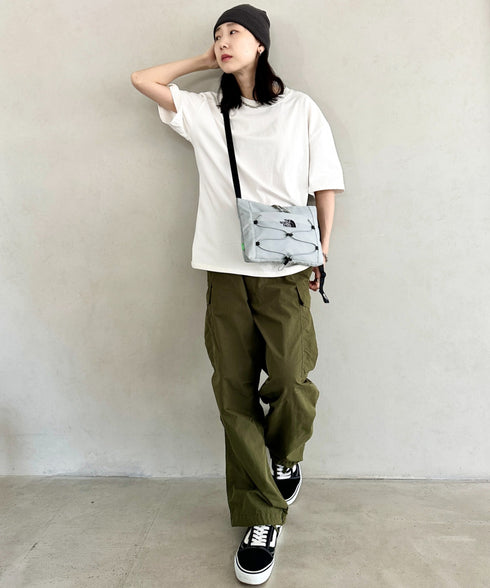 THE NORTH FACE(ザ・ノースフェイス)/ワンポイント ロゴ刺繍 ショルダーバッグ クロスバッグ/BOREALIS SLIM CROSS BAG | IM1244037 | ライトグレー