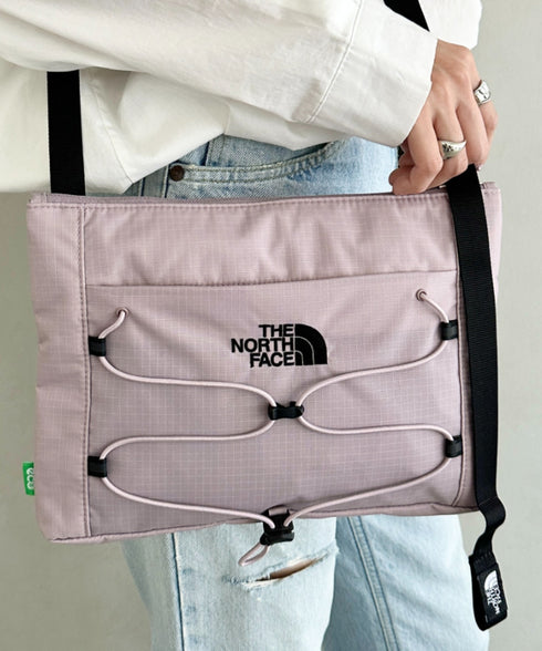 THE NORTH FACE(ザ・ノースフェイス)/ワンポイント ロゴ刺繍 ショルダーバッグ クロスバッグ/BOREALIS SLIM CROSS BAG | IM1244037 | ライラック