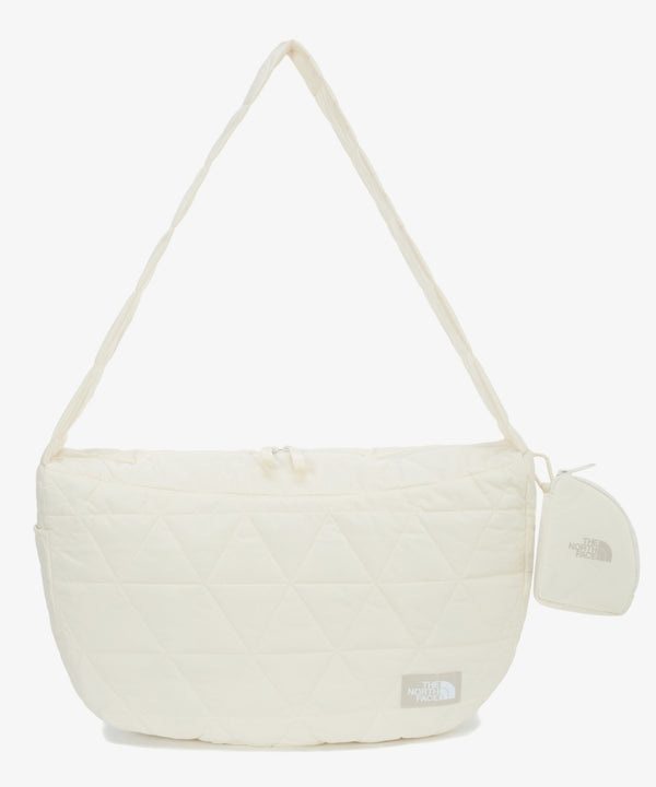 THE NORTH FACE(ザ・ノースフェイス)/A4対応 軽量 大容量 ショルダー ホーボーバッグ/URBAN BIG SHOULDER BAG | IM1244063 | クリーム