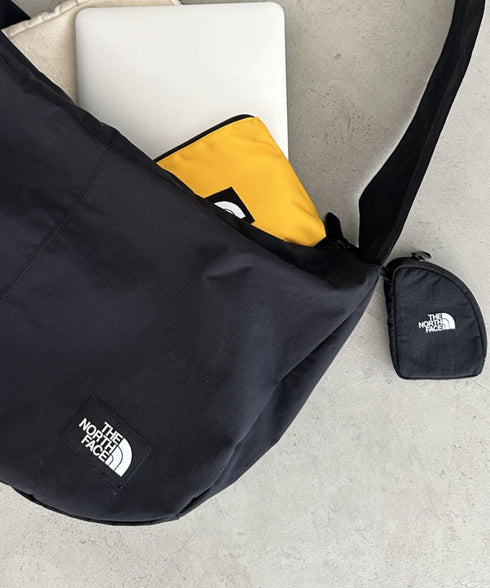 THE NORTH FACE(ザ・ノースフェイス)/A4対応 軽量 大容量 ショルダー ホーボーバッグ/URBAN BIG SHOULDER BAG | IM1244063 | ブラック