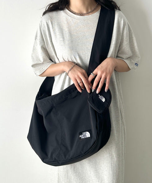 THE NORTH FACE(ザ・ノースフェイス)/A4対応 軽量 大容量 ショルダー ホーボーバッグ/URBAN BIG SHOULDER BAG | IM1244063 | ブラック