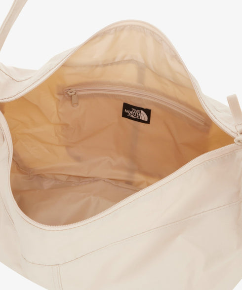 THE NORTH FACE(ザ・ノースフェイス)/A4対応 軽量 大容量 ショルダー ホーボーバッグ/URBAN BIG SHOULDER BAG | IM1244063 | サンドベージュ