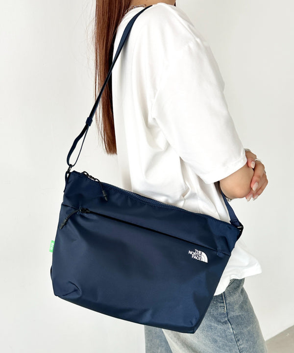 THE NORTH FACE(ザ・ノースフェイス)/ロゴプリント ショルダーバッグ クロスバッグ/SP CROSS BAG M | IM1244064 | ネイビー