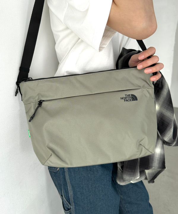 国内未発売 THE NORTH FACE(ザ・ノースフェイス)/ロゴプリント ショルダーバッグ クロスバッグ/SP CROSS BAG M | IM1244064 | カーキ