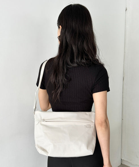 THE NORTH FACE(ザ・ノースフェイス)/ロゴプリント ショルダーバッグ クロスバッグ/SP CROSS BAG M | IM1244064 | サンドベージュ