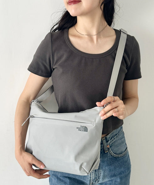 THE NORTH FACE(ザ・ノースフェイス)/ロゴプリント ショルダーバッグ クロスバッグ/SP CROSS BAG M | IM1244064 | グレー
