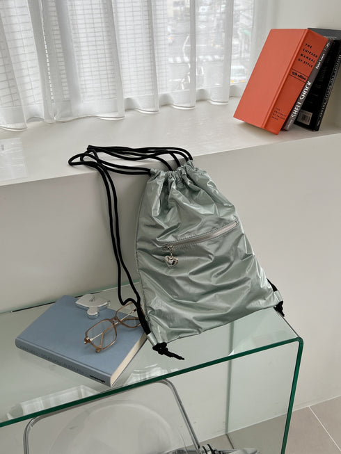 グロッシーハートバックパック | SL1251603 | ベージュ