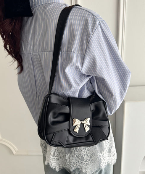 リボンモチーフホーボーバッグ | LO1255130 | ブラック