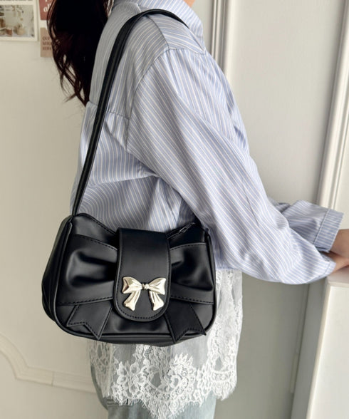 リボンモチーフホーボーバッグ | LO1255130 | ブラック