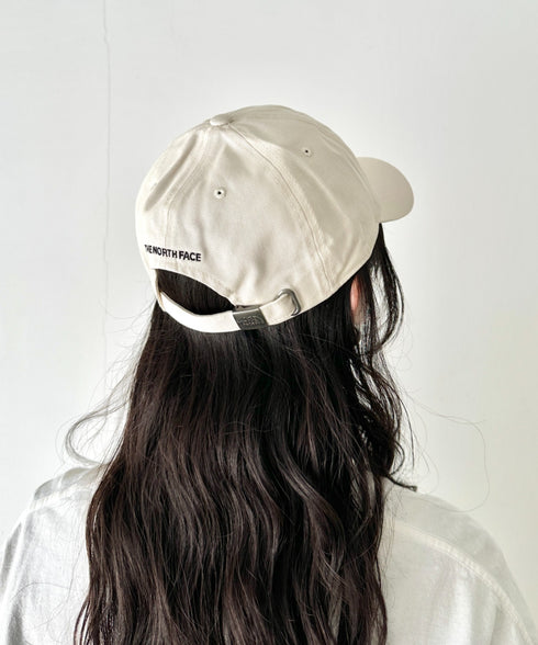 THE NORTH FACE(ザ・ノースフェイス)/コットン ワンポイント ロゴ刺繍 キャップ 帽子/TNF COTTON BALL CAP | IM5251041 | クリーム